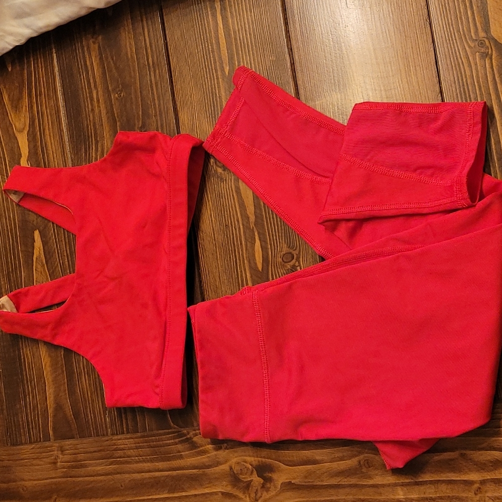 Kids Old Navy yoga set.